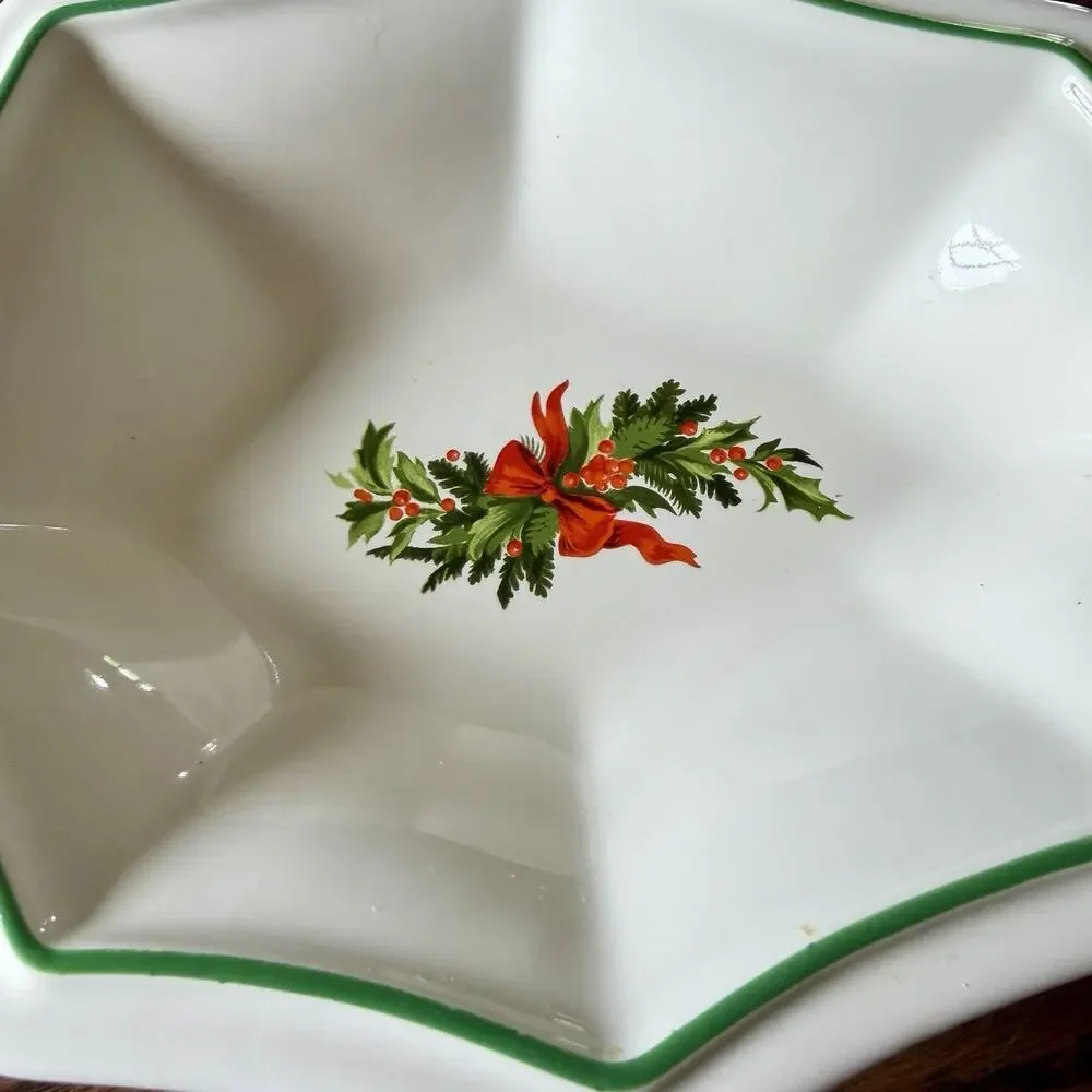 Vintage Pfaltzgraff Christmas Heritage 10.50
